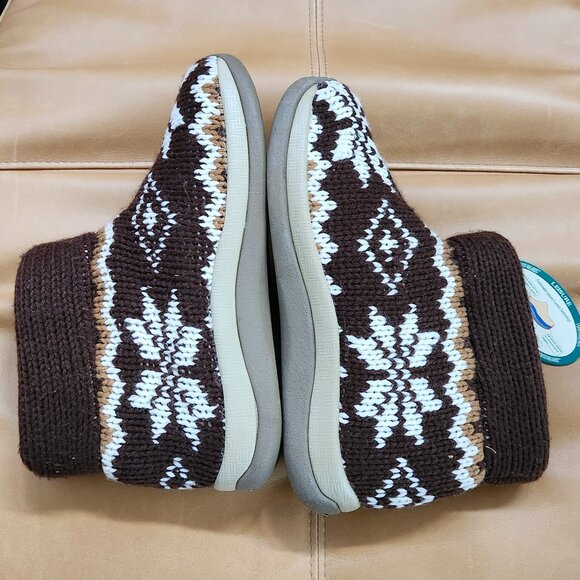 FOAMTREADS Leisure Hard Sole Bootie Slipper - Picture 3 of 7